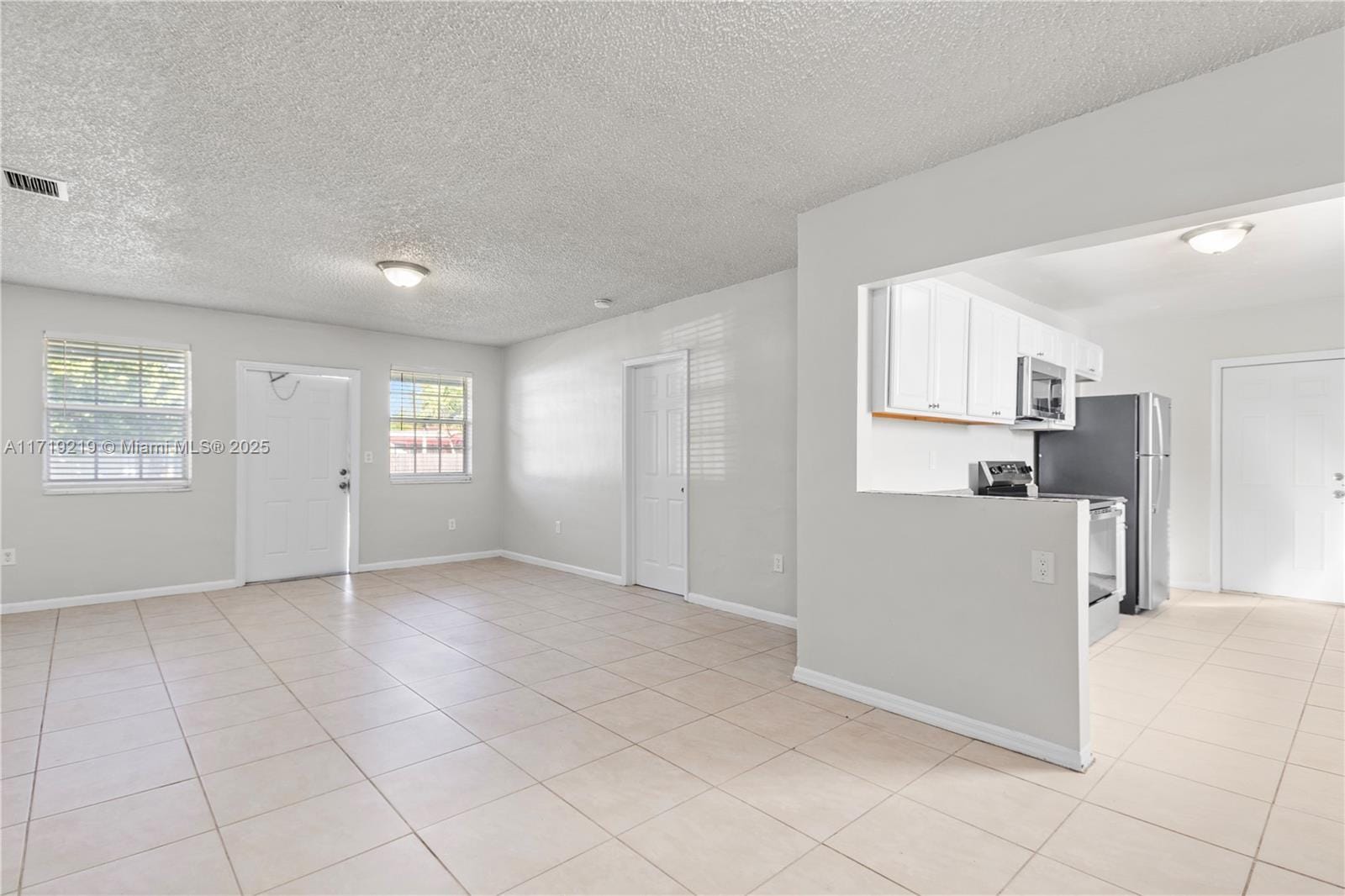 11470 SW 199th Street, Miami, FL 33157 photo 3