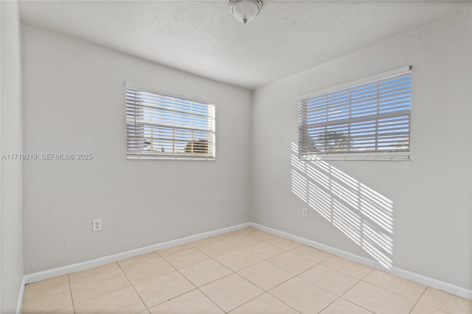 11470 SW 199th Street, Miami, FL 33157 photo 4