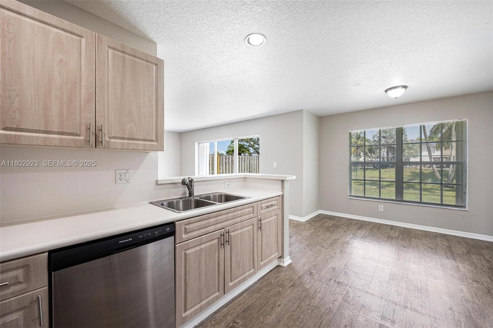 16421 SW 103rd Terrace — photo 8
