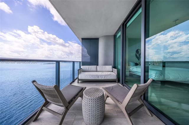 3131 NE 7th Avenue 1405, Miami, FL 33137