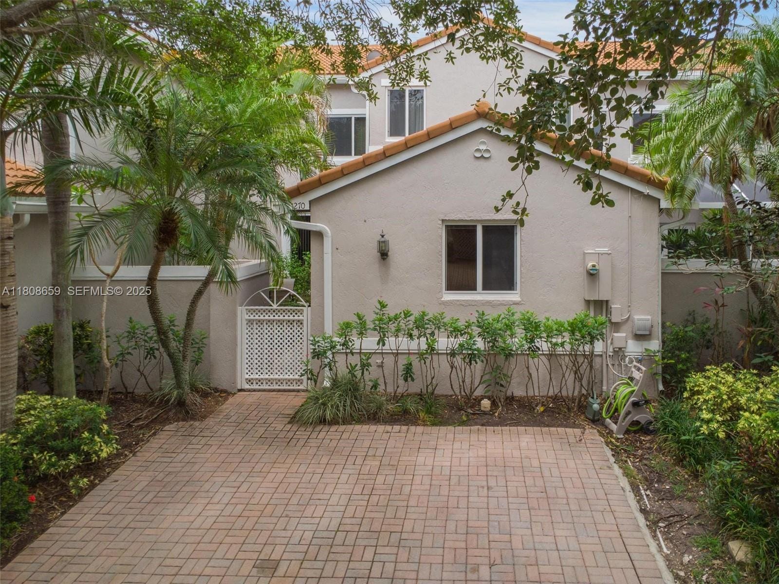 1270 Weeping Willow Way, Hollywood, FL 33019