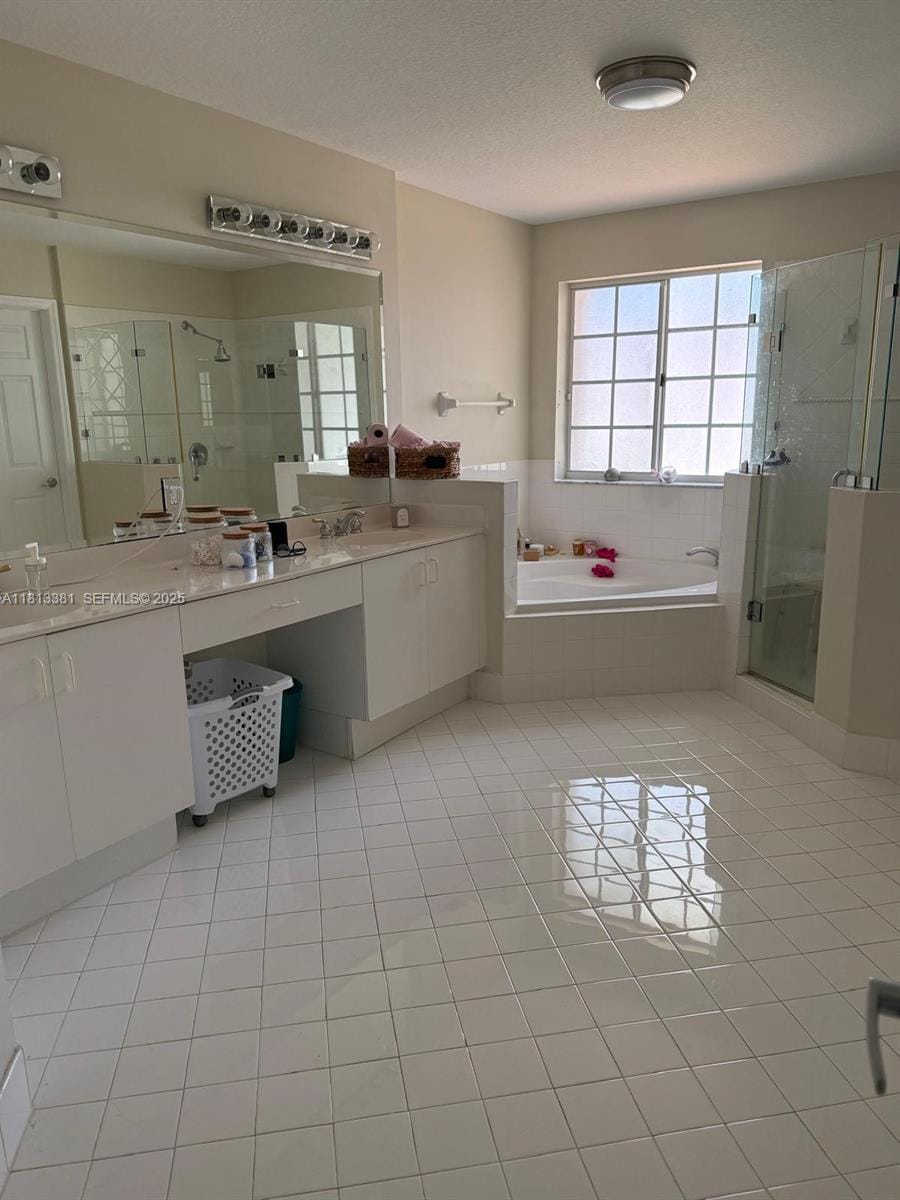 11218 NW 73rd Terrace, Doral, FL 33178 photo 16