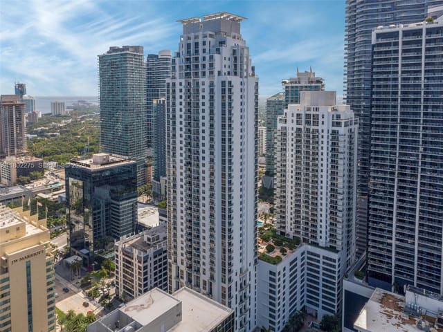 1060 Brickell Avenue 615, Miami, FL 33131