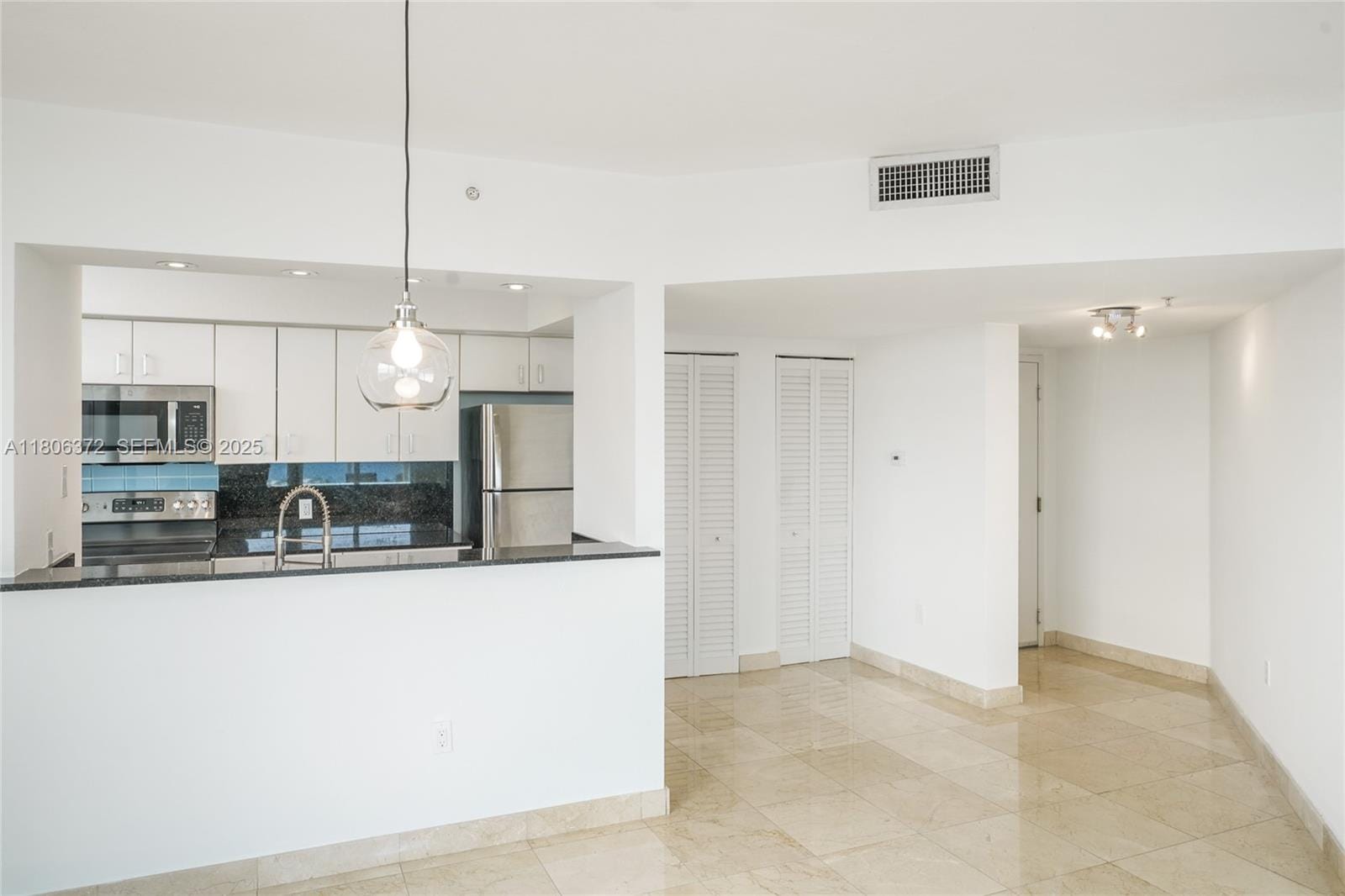1625 Kennedy Causeway PH106, North Bay Village, FL 33141 photo 3