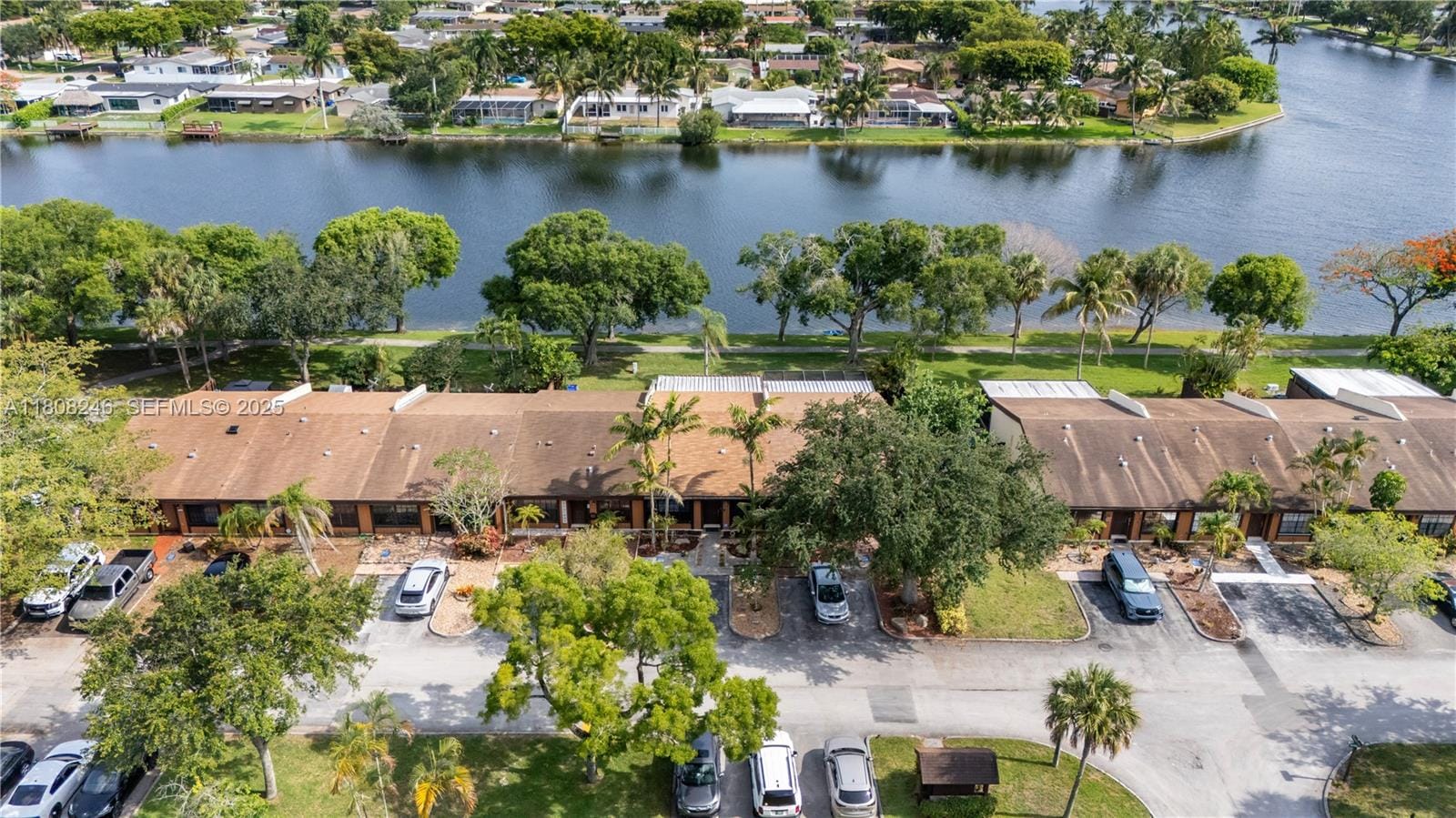 10760 Hickory Avenue, Pembroke Pines, FL 33026