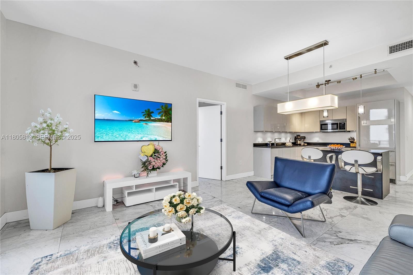 1010 Brickell Avenue 4809, Miami, FL 33131 photo 2