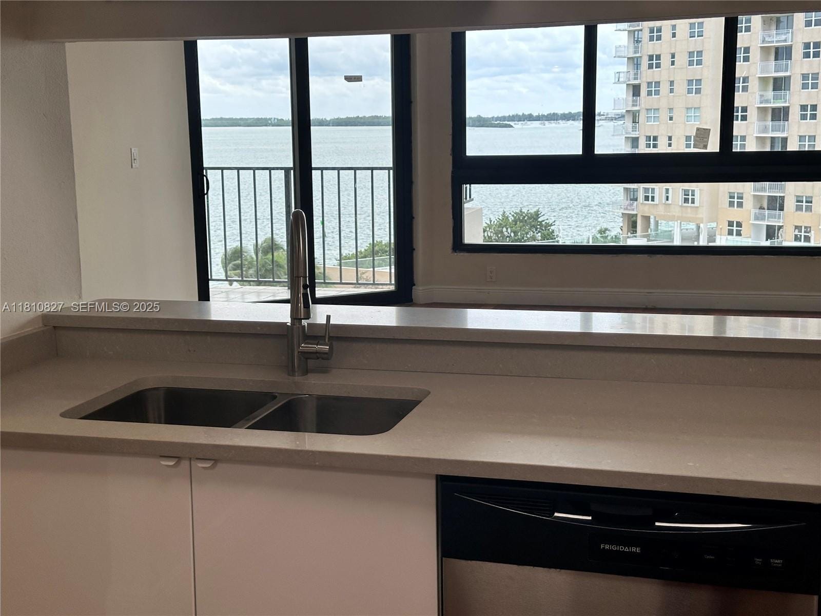 520 Brickell Key Drive A811, Miami, FL 33131 photo 17
