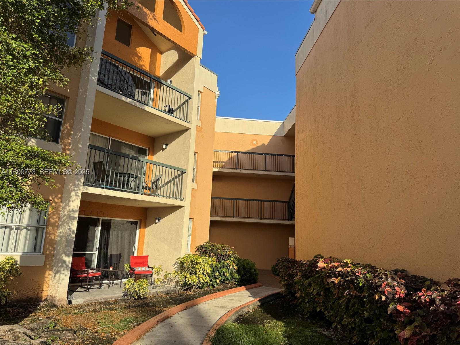 6276 NW 186th Street 305, Hialeah, FL 33015, Hialeah