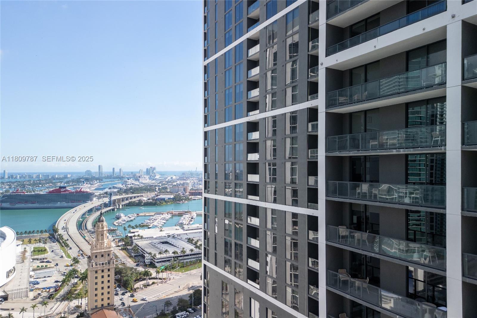 159 NE 6th Street 2901, Miami, FL 33132, Miami