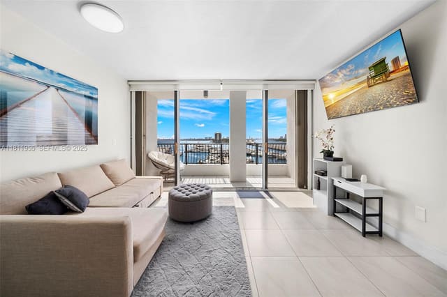 555 NE 15th Street 516, Miami, FL 33132