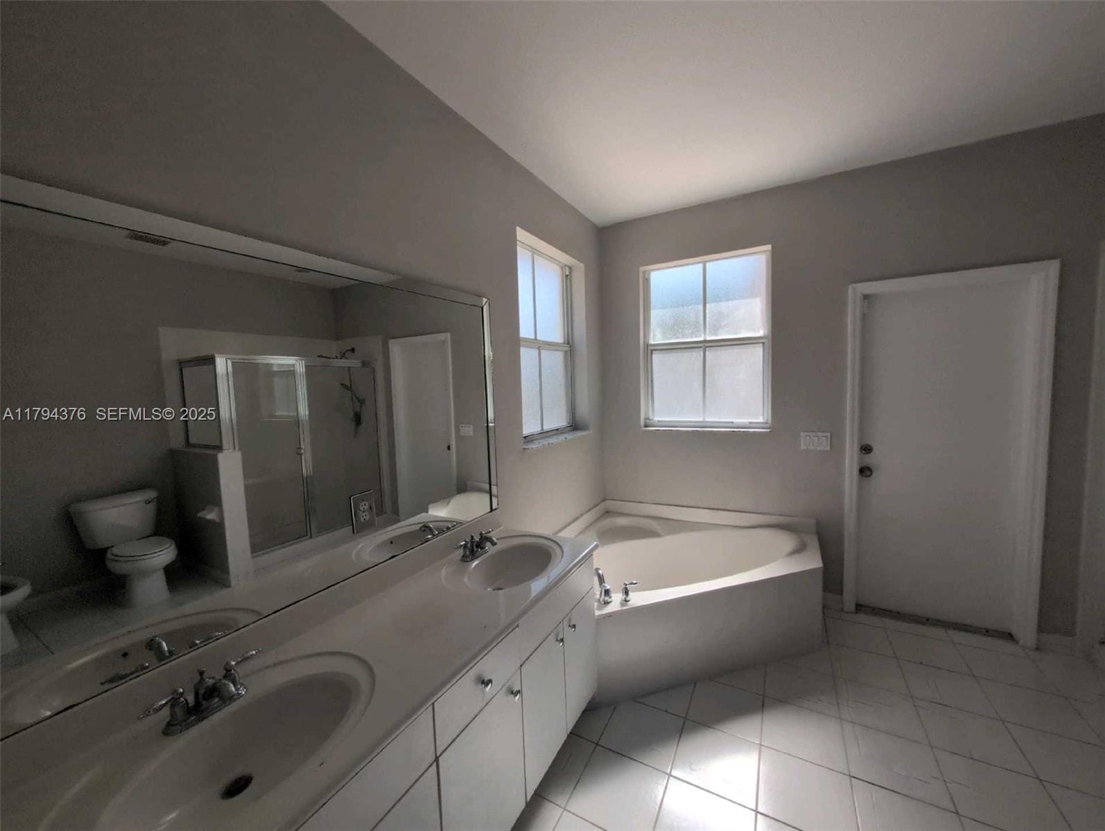 16426 SW 81st Terrace, Miami, FL 33193 photo 17