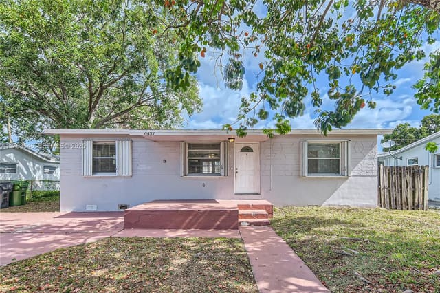 6437 Custer Street, Hollywood, FL 33024