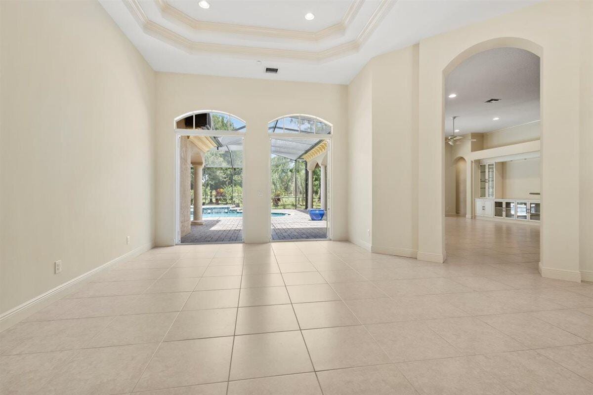 9320 Scarborough Court — photo 2
