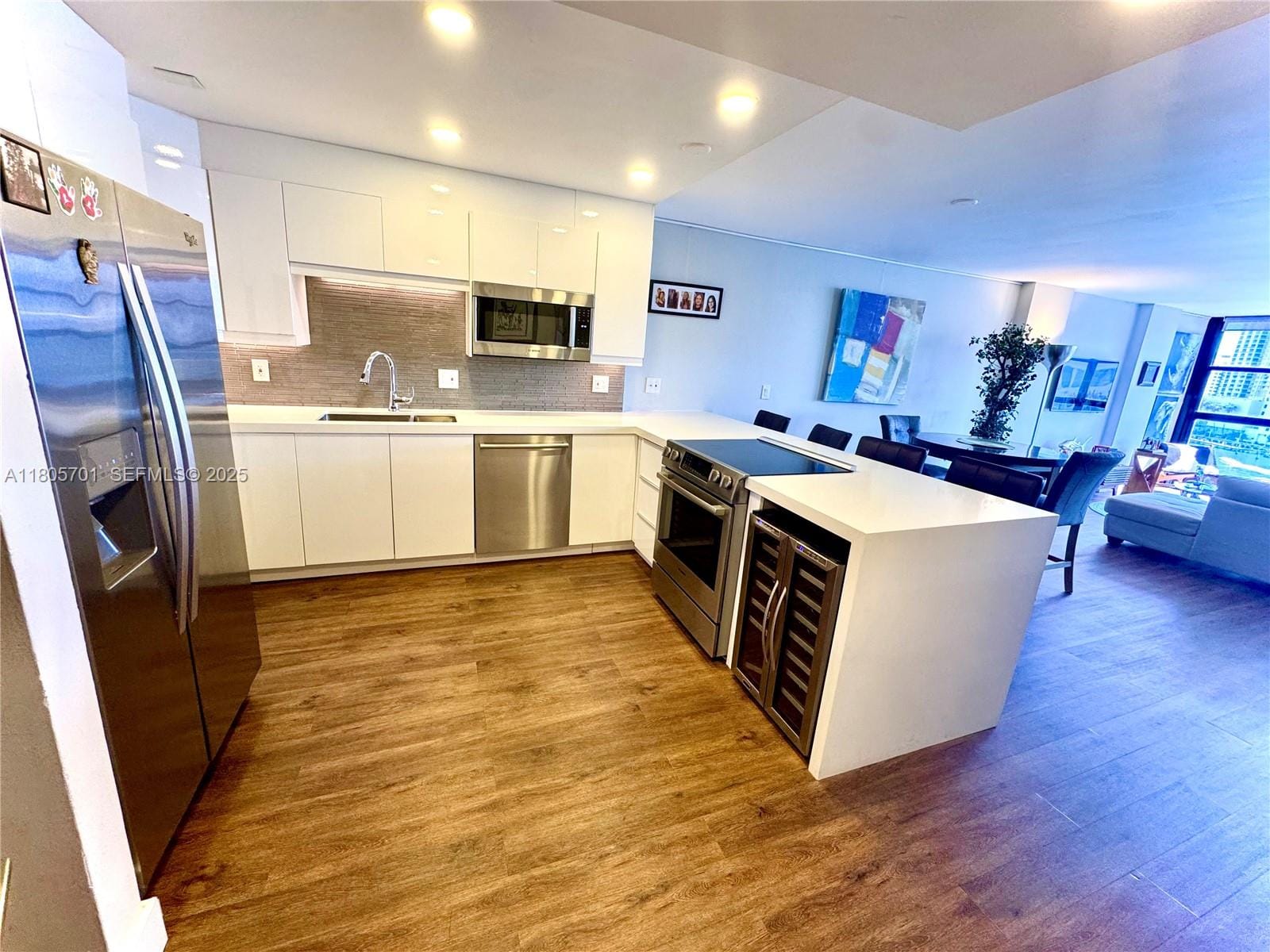 200 Leslie Drive 817, Hallandale Beach, FL 33009 photo 3