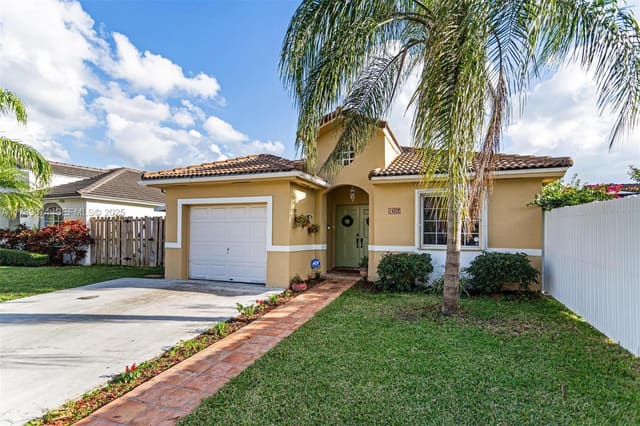 14322 SW 170th Terrace, sold in Maralex Homes, Miami, FL