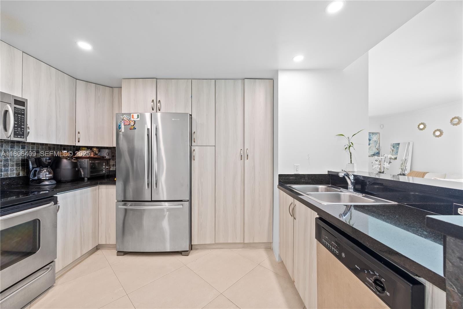 1401 SW 22nd Street 701 — photo 11