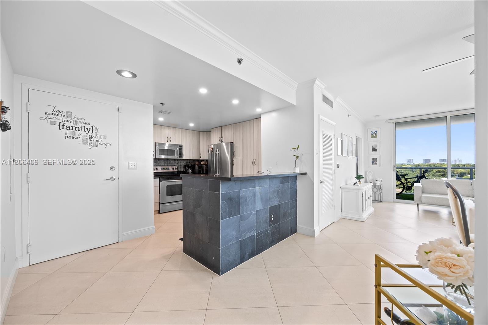 1401 SW 22nd Street 701 — photo 7