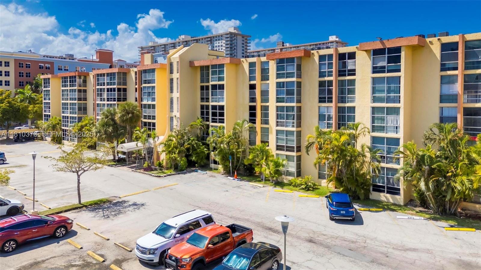 210 172nd Street 438, Sunny Isles Beach, FL 33160 photo 1