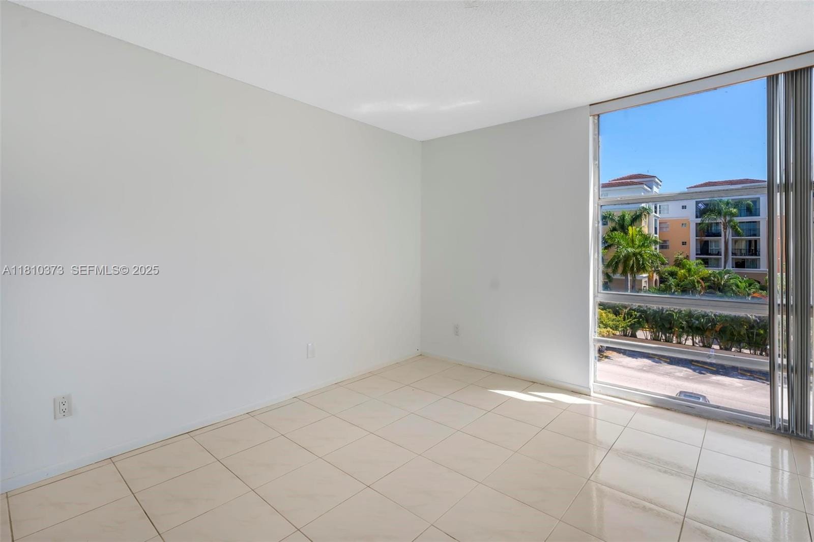 210 172nd Street 438, Sunny Isles Beach, FL 33160 photo 17