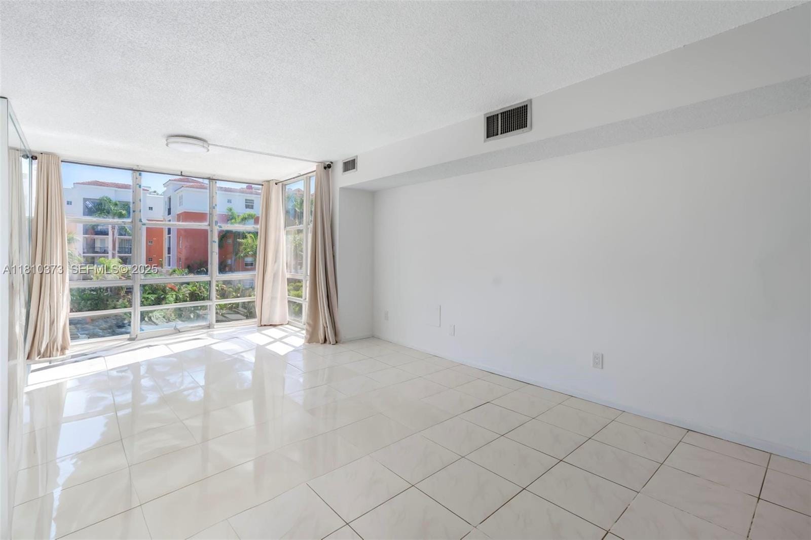 210 172nd Street 438, Sunny Isles Beach, FL 33160 photo 7