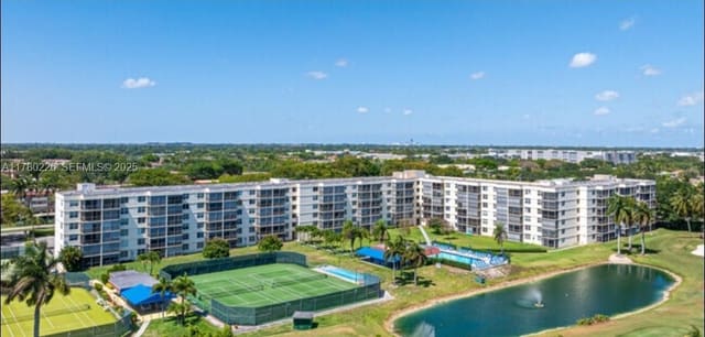 691 S Hollybrook Drive 104, Hollybrook Golf And Tennis, Pembroke Pines, FL