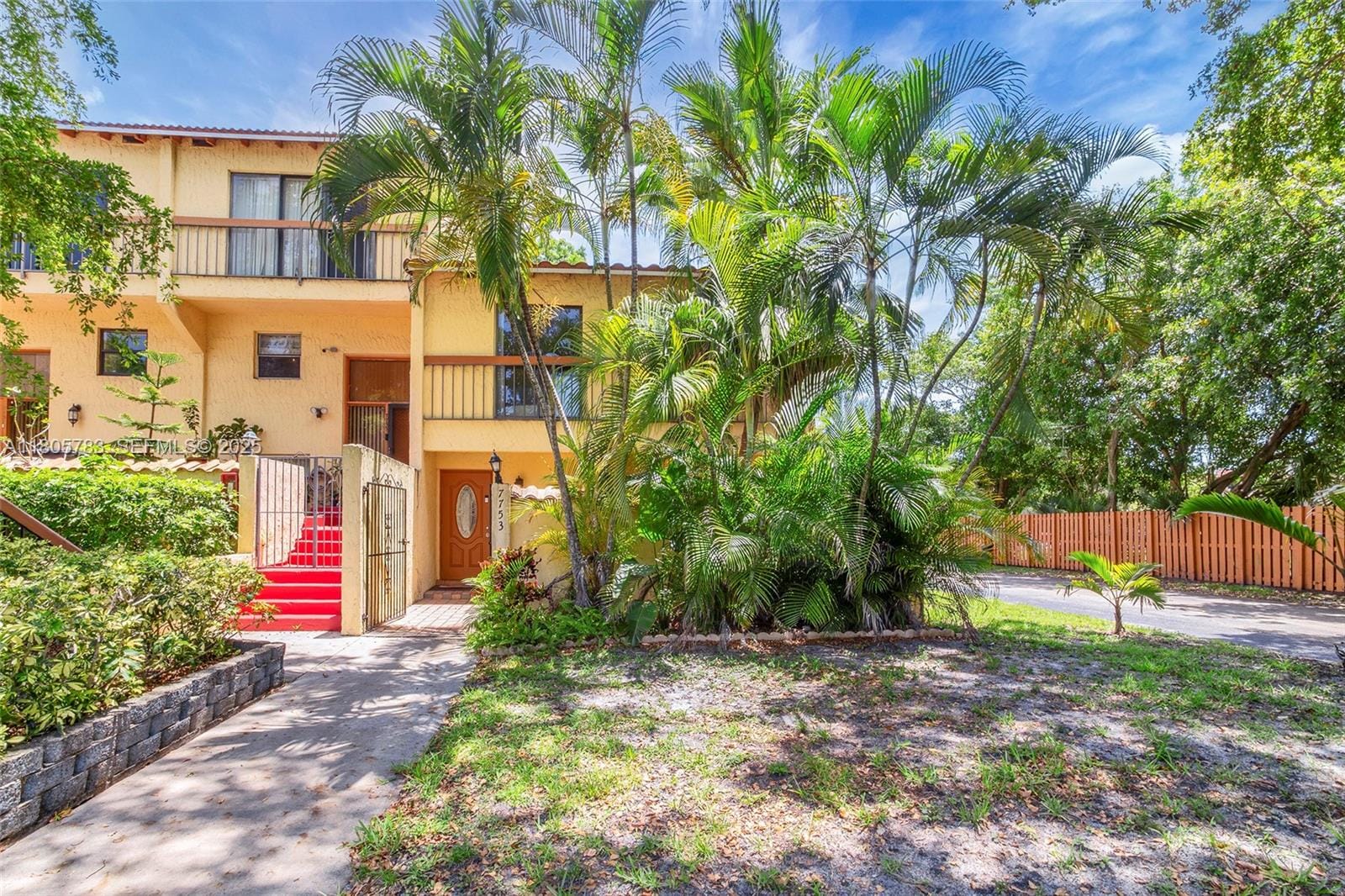 7753 Grande Street, Sunrise, FL 33351
