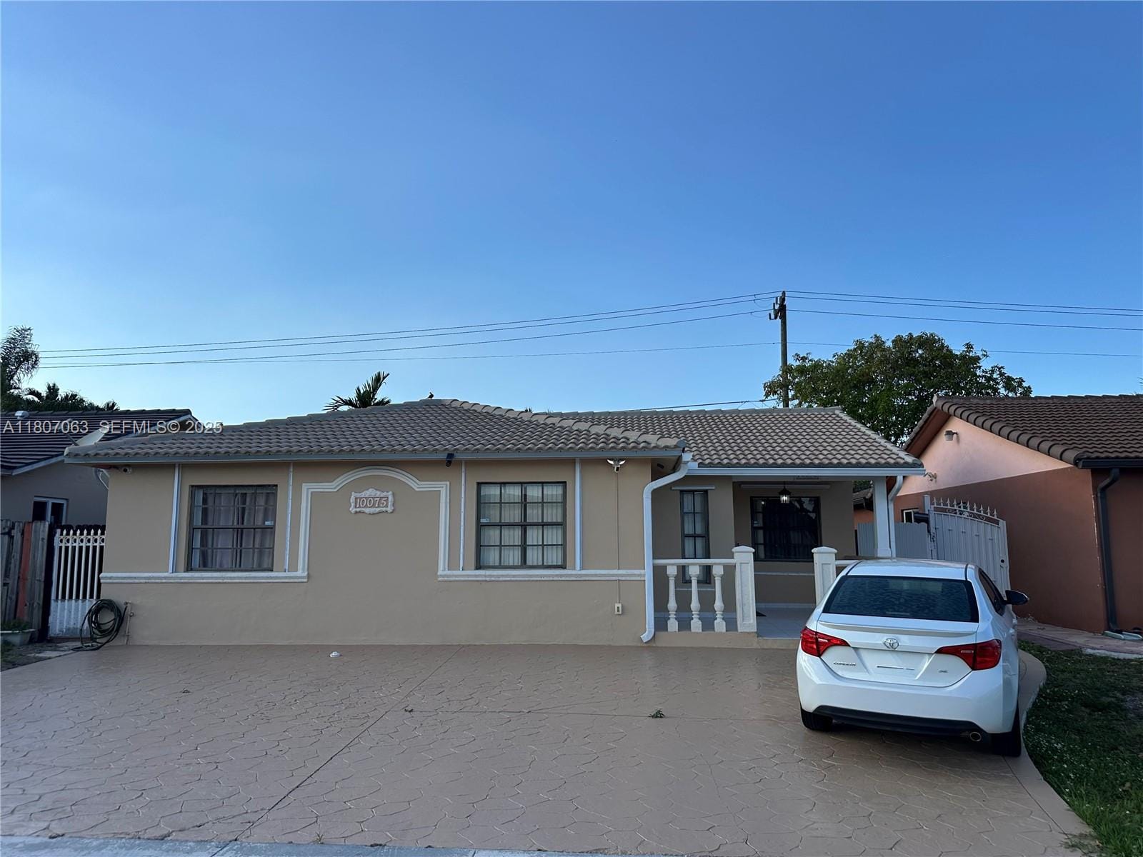 10075 NW 129th Terrace, Hialeah Gardens, FL 33018
