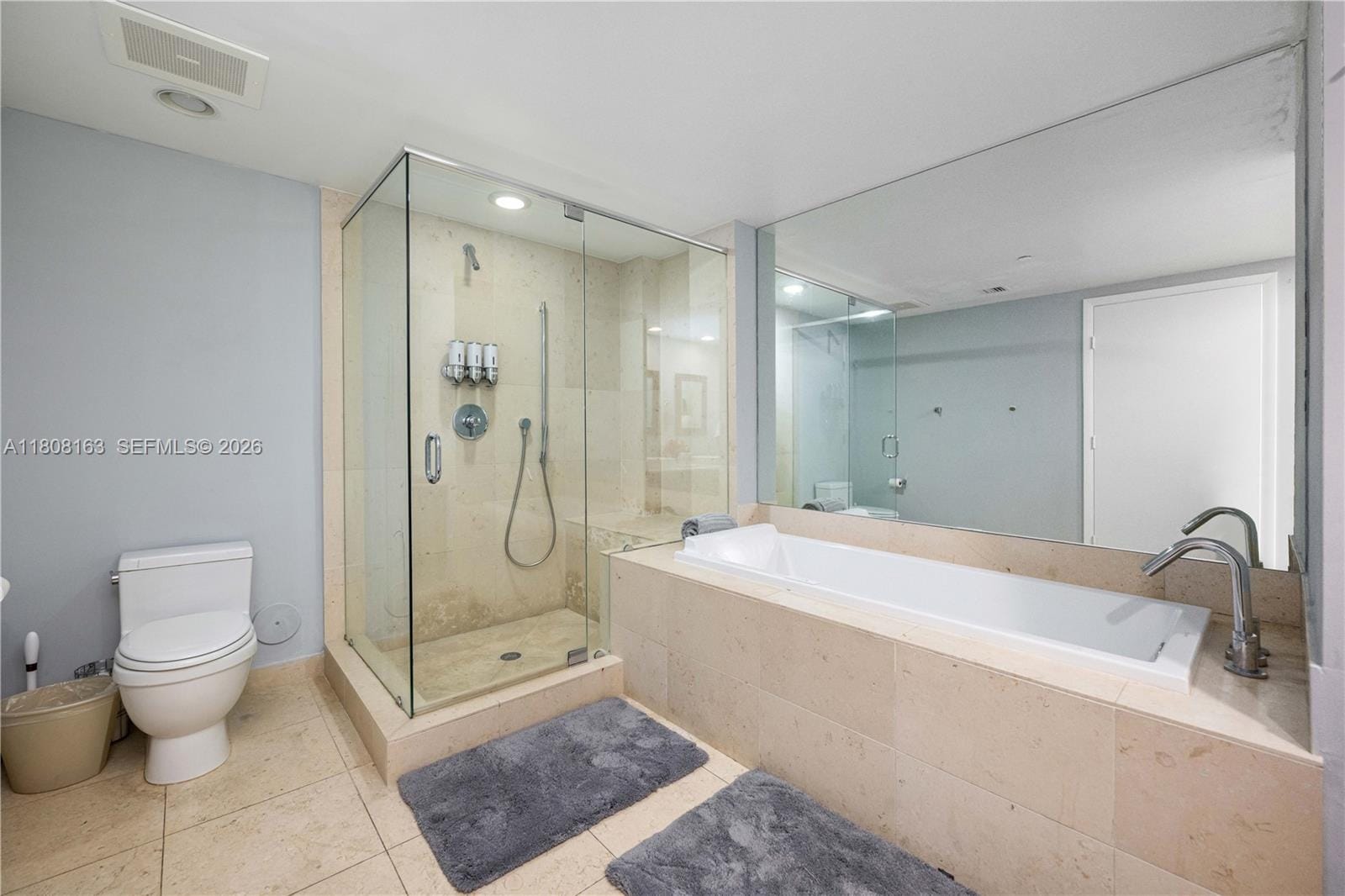 485 Brickell Avenue 1604 — photo 11