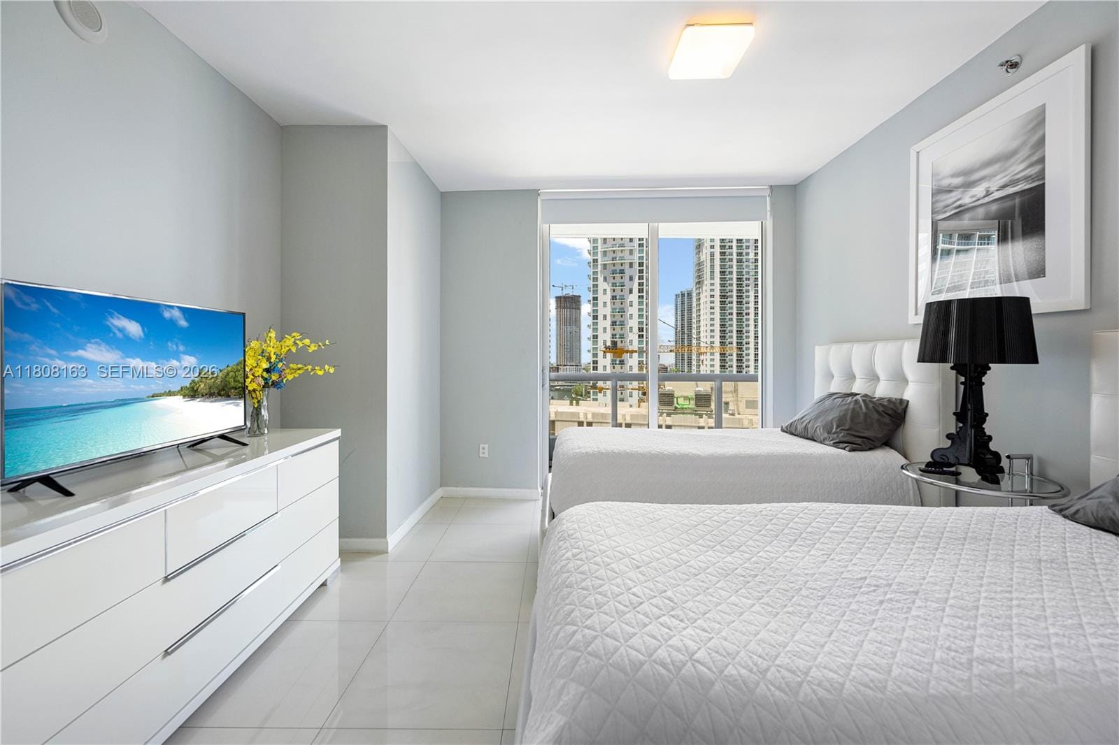 485 Brickell Avenue 1604 — photo 12