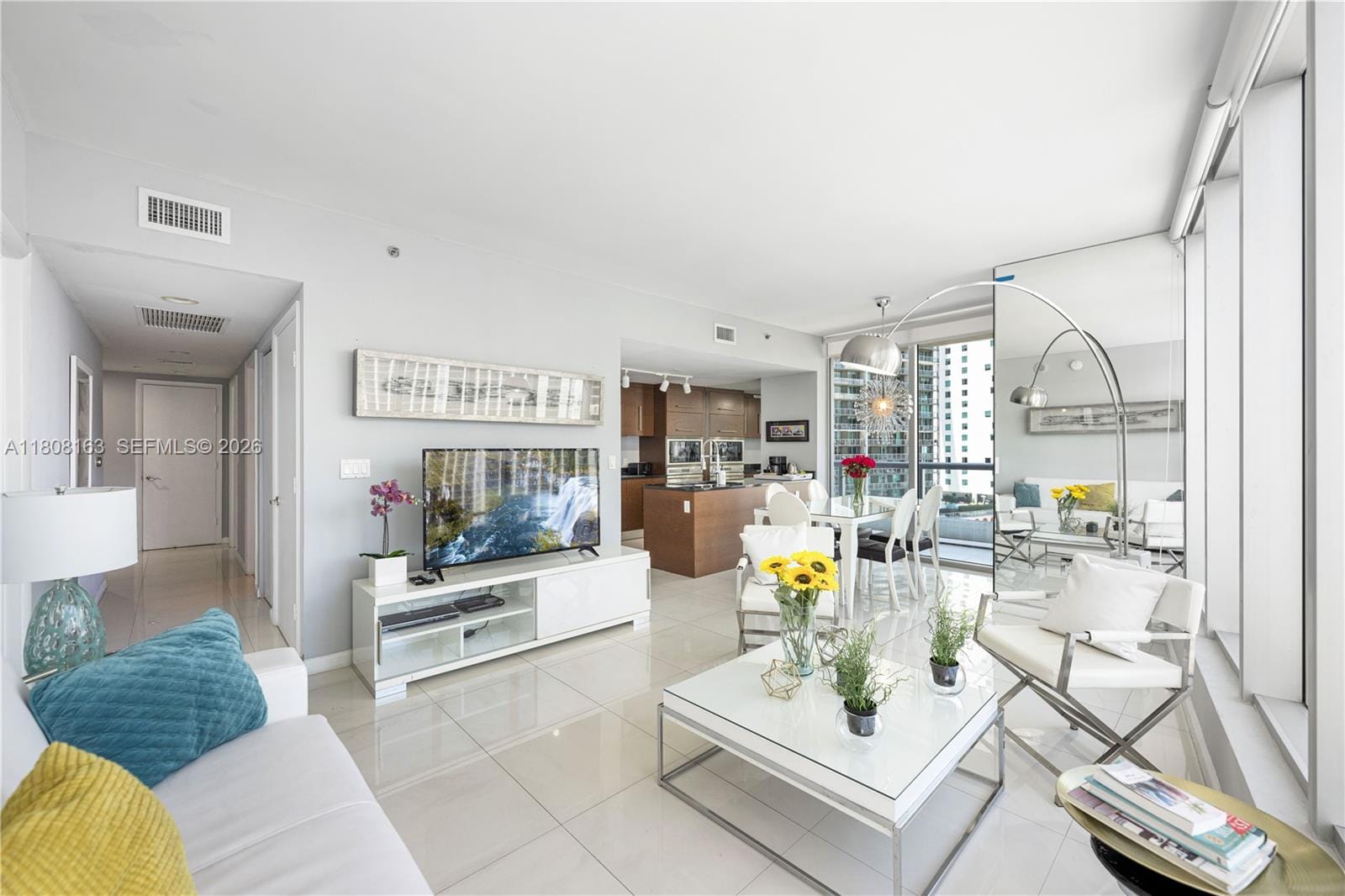 485 Brickell Avenue 1604 — photo 3