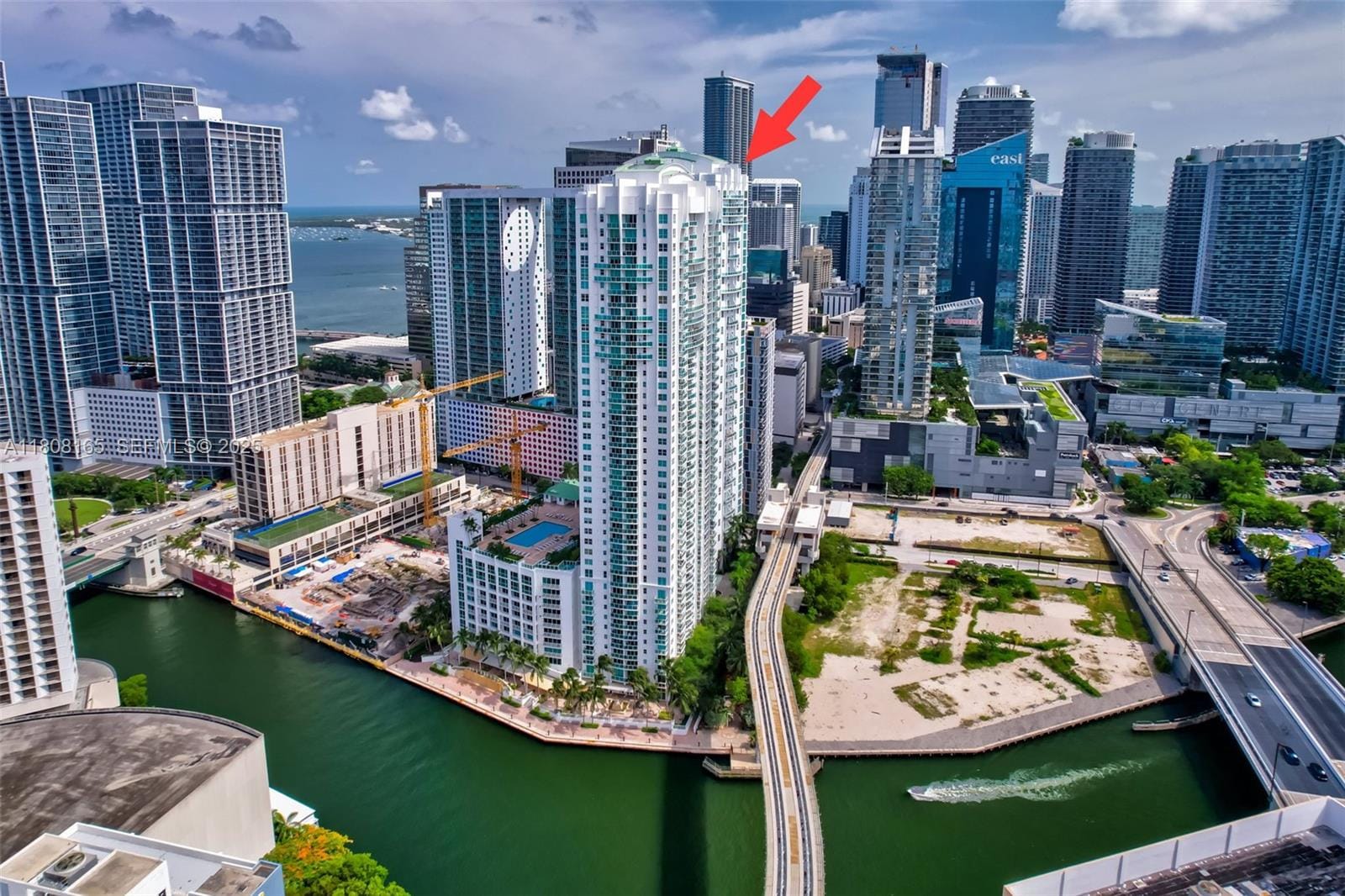 41 SE 5th Street 1012, Miami, FL 33131