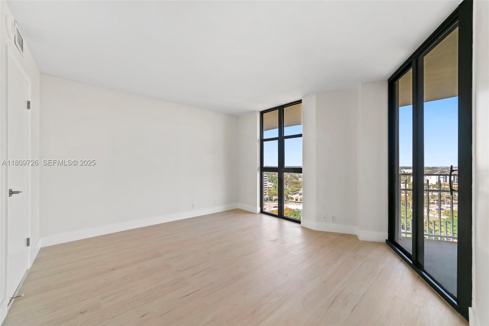 1000 Quayside Terrace 1909, Miami, FL 33138 photo 22