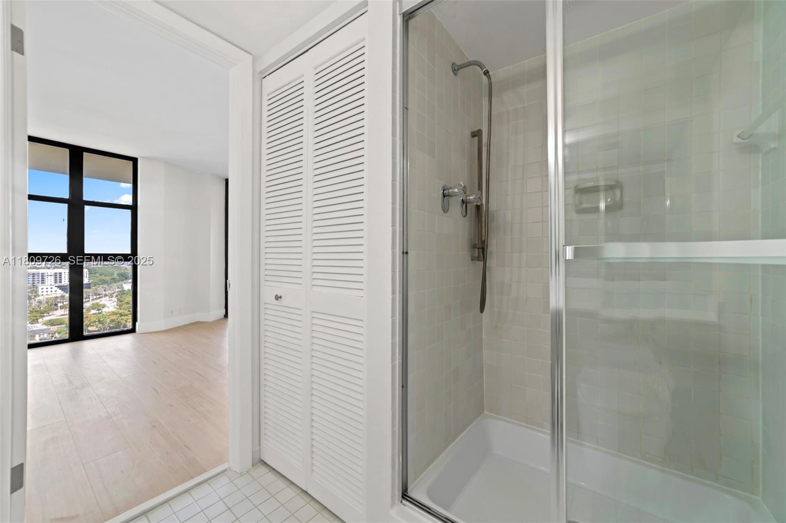 1000 Quayside Terrace 1909, Miami, FL 33138 photo 26