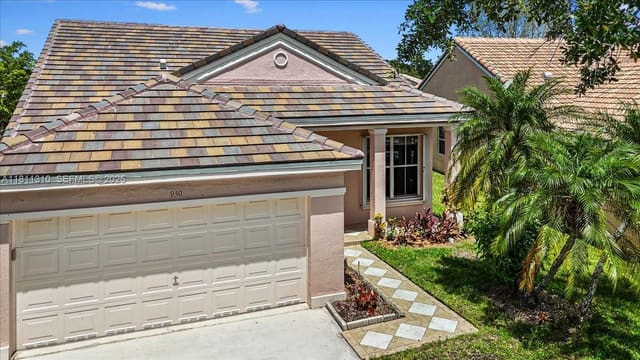 930 Briar Ridge Road, Weston, FL 33327