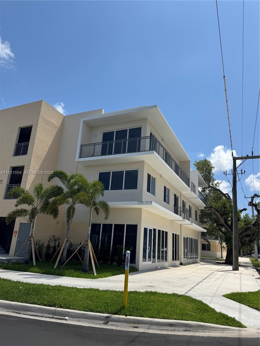 1010 SW 69th Avenue 212, Miami, FL 33144, Miami