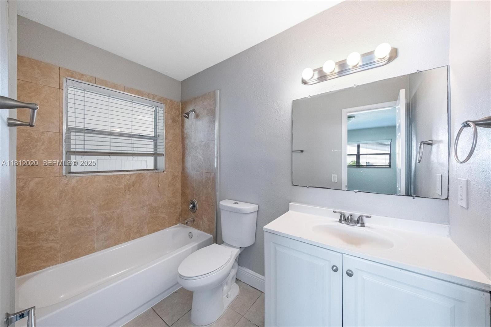 725 NE 178th Street, Miami, FL 33162 photo 14