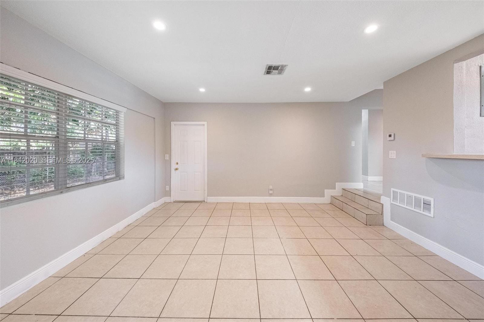 725 NE 178th Street, Miami, FL 33162 photo 5