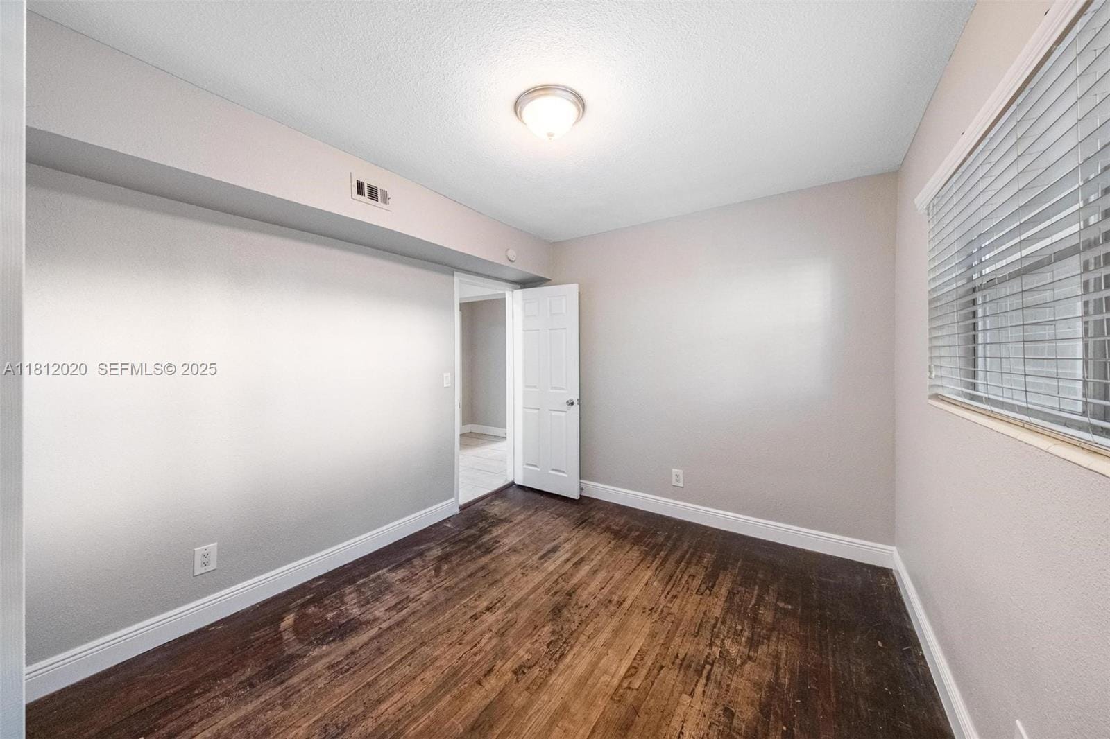 725 NE 178th Street, Miami, FL 33162 photo 9