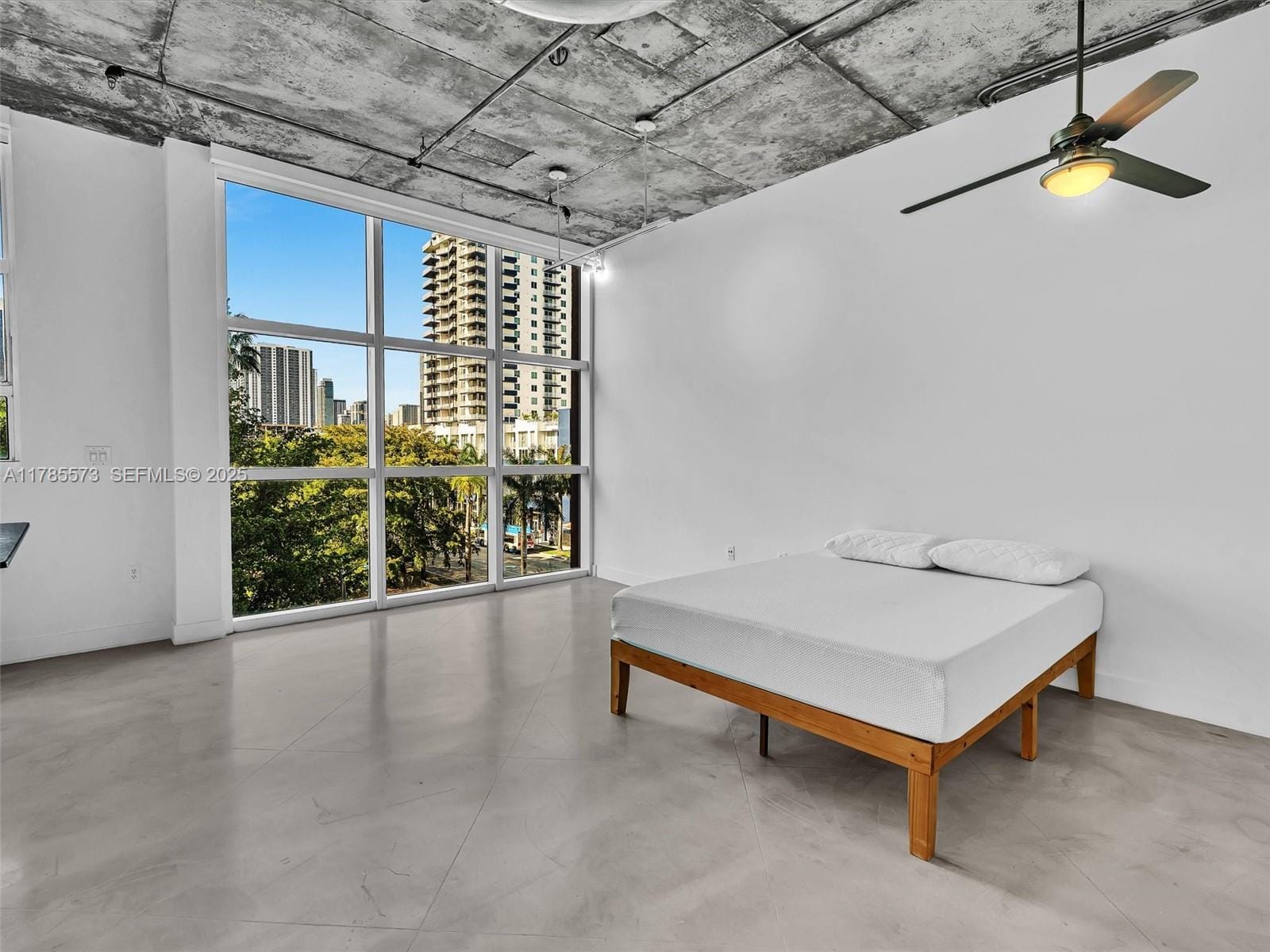 2001 Biscayne Boulevard 3413, Miami, FL 33137 photo 5