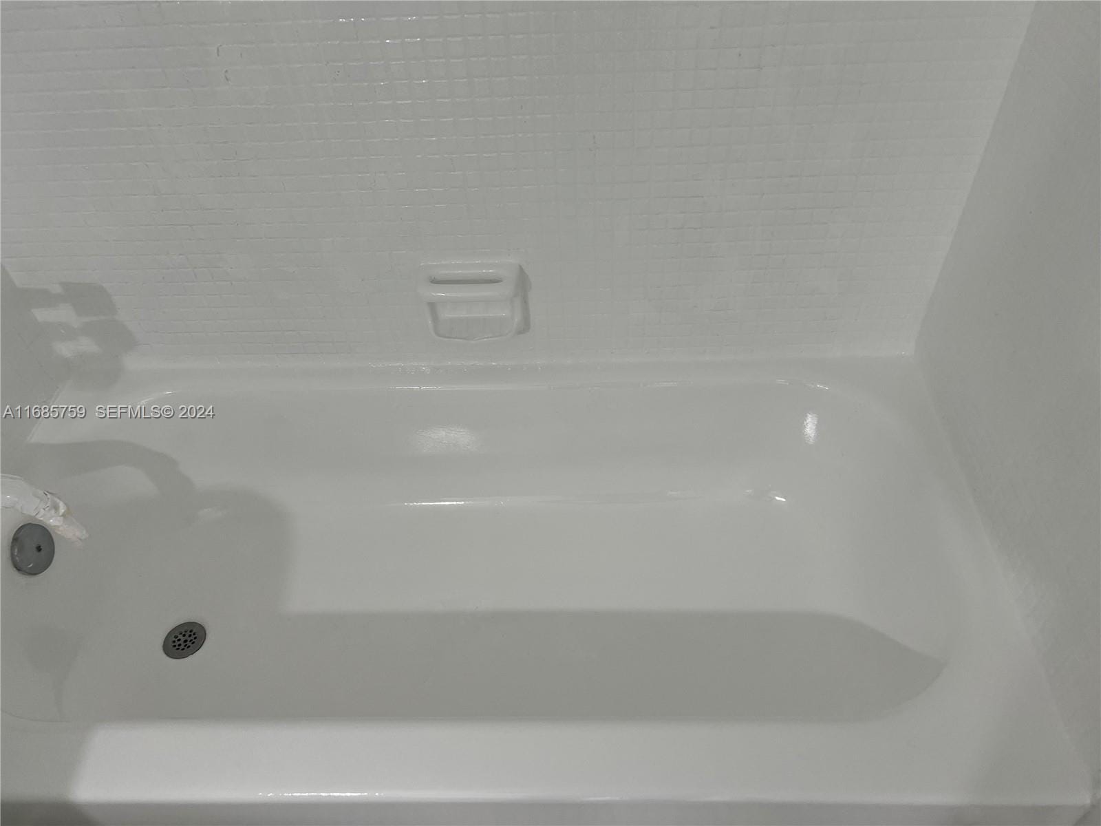 498 NW 165th St Road D-607 — photo 5