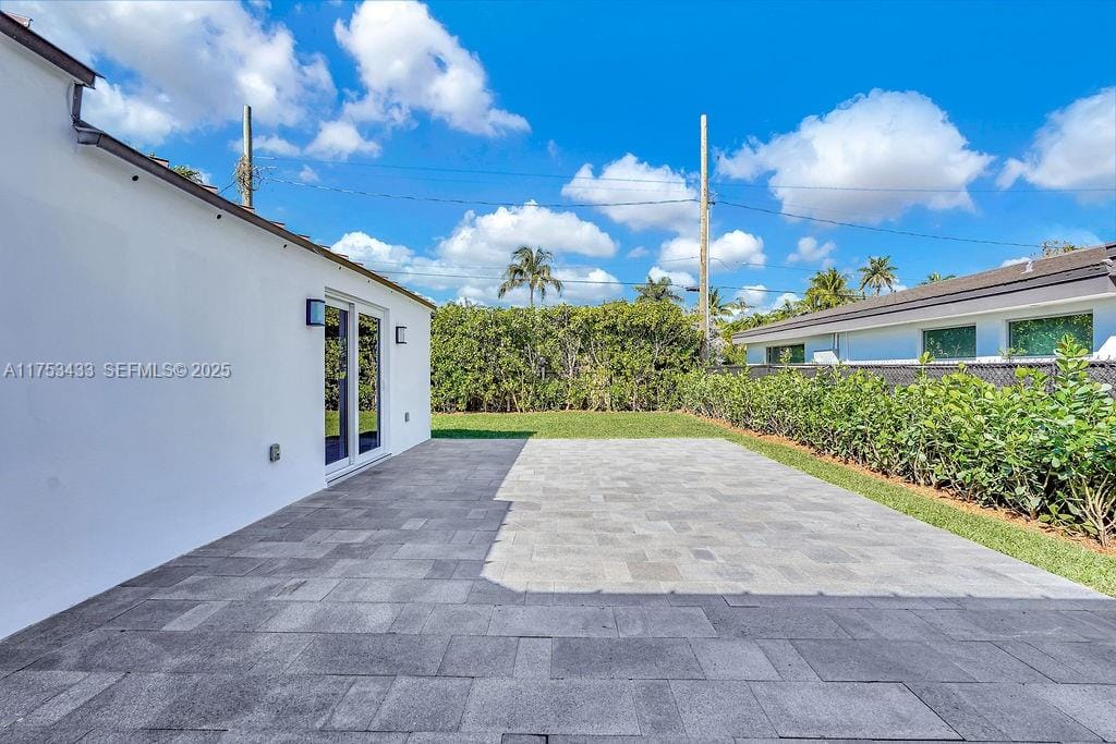 745 W 51st Street, Miami Beach, FL 33140 photo 22