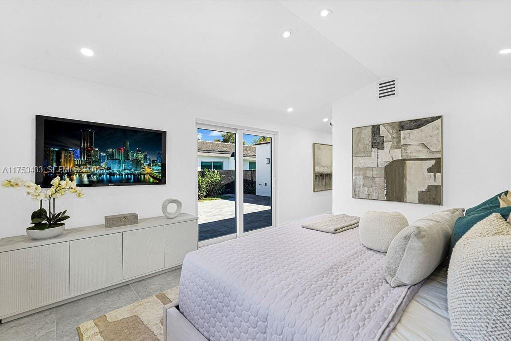 745 W 51st Street, Miami Beach, FL 33140 photo 6