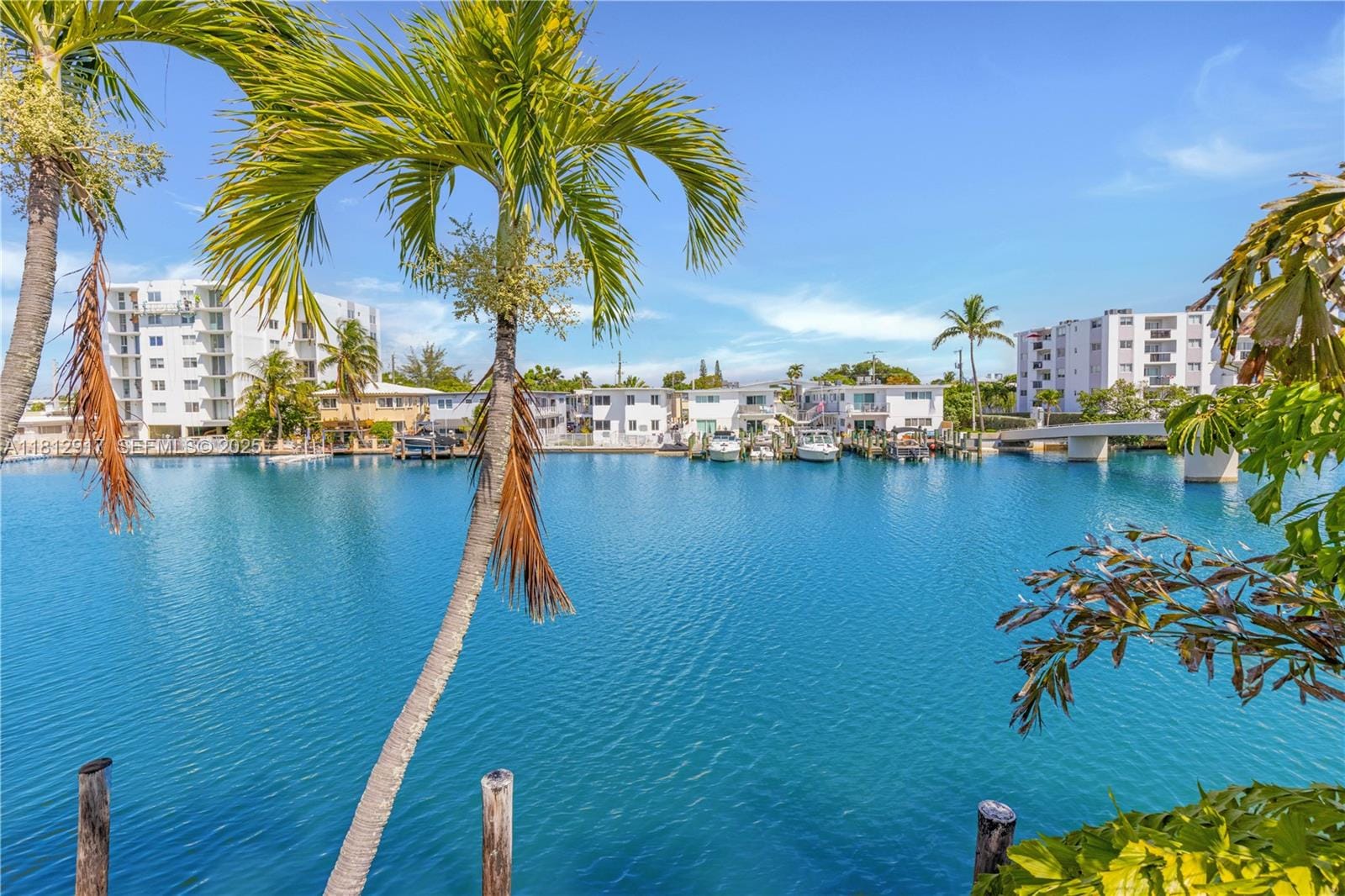 8040 Tatum Waterway Drive 12, Miami Beach, FL 33141