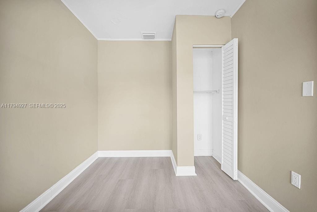 12135 NE 10th Avenue — photo 11