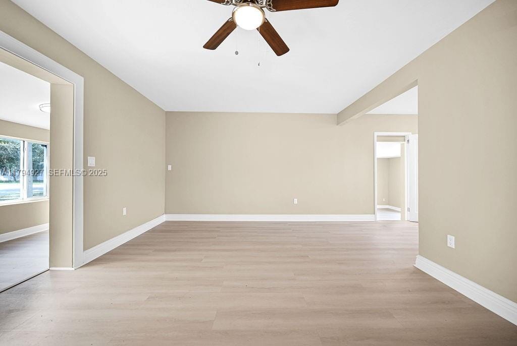 12135 NE 10th Avenue — photo 7