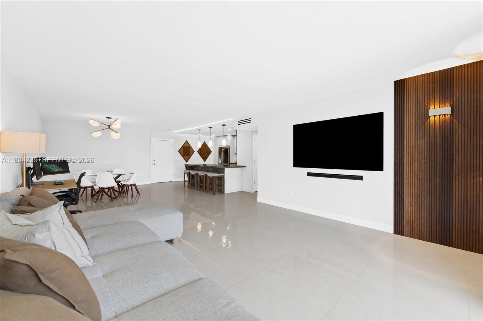 1501 S Ocean Drive 1005 — photo 2