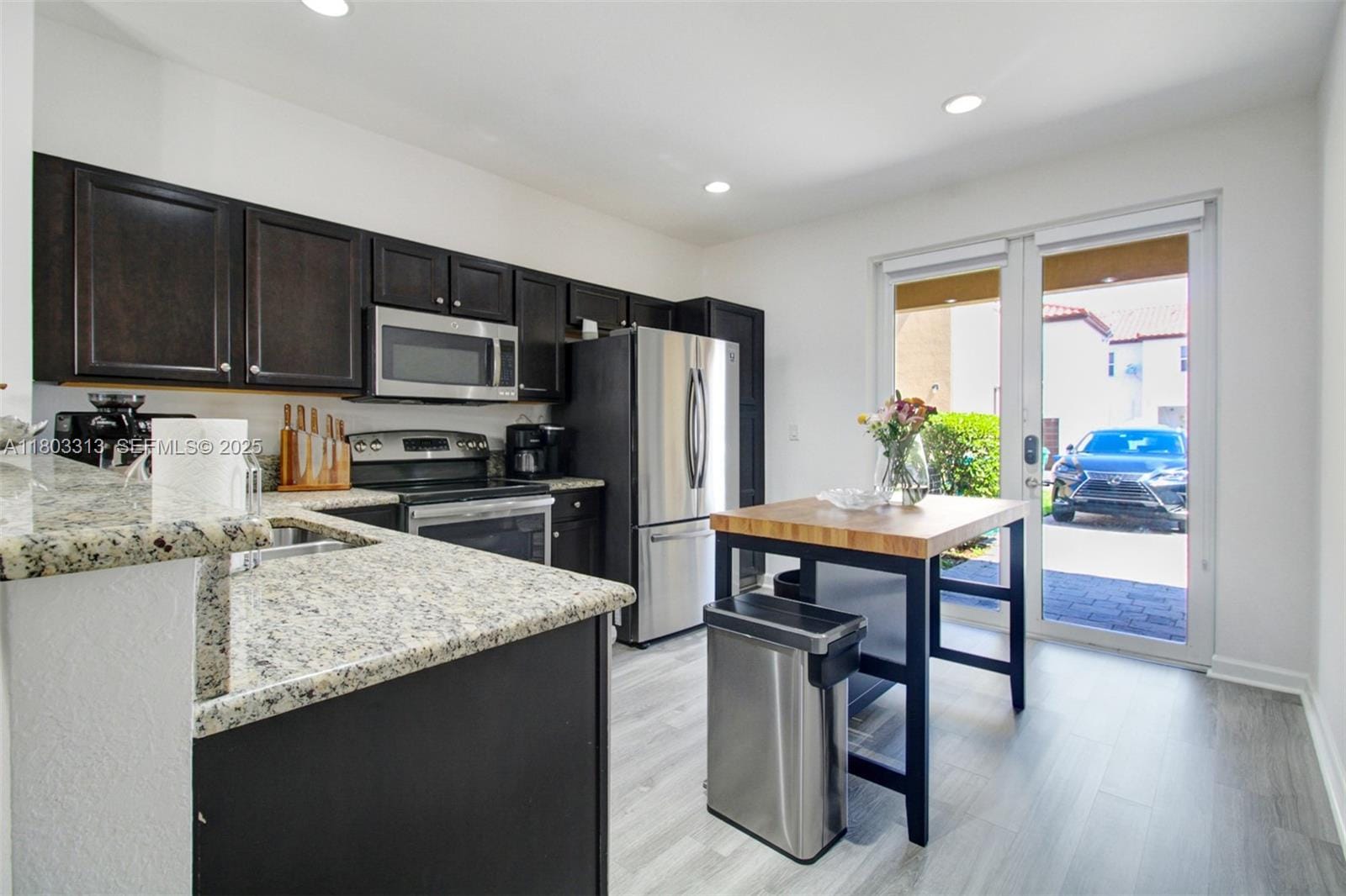 17181 SW 94th Street — photo 4