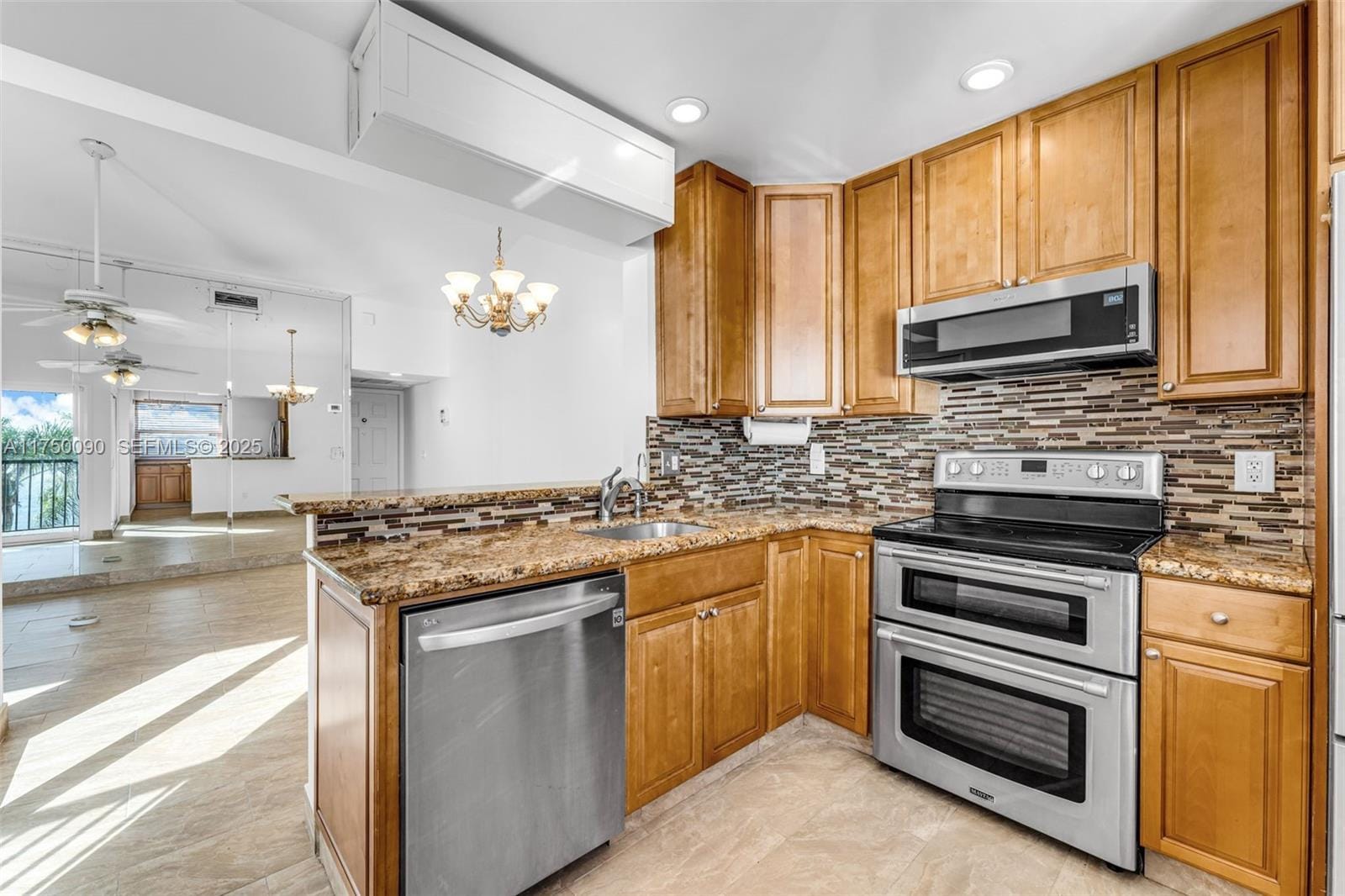 1303 S Liberty Avenue 1303I — photo 3