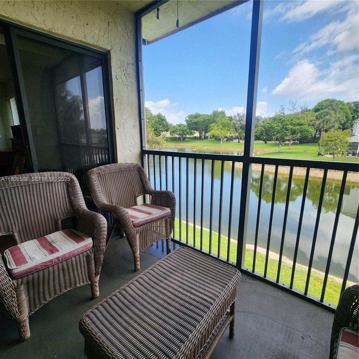 5542 Courtyard Drive 5542, Margate, FL 33063