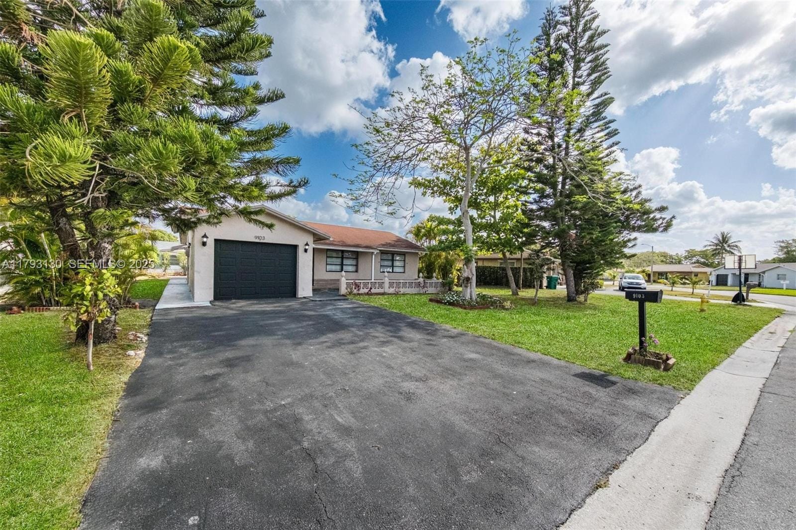 9103 NW 81st Court, Tamarac, FL 33321